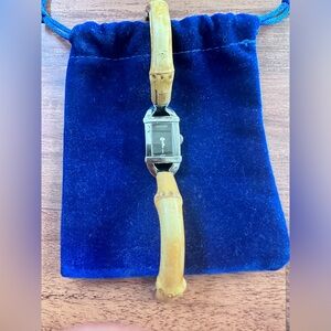 Pre owned Vintage Gucci bamboo bracelet watch